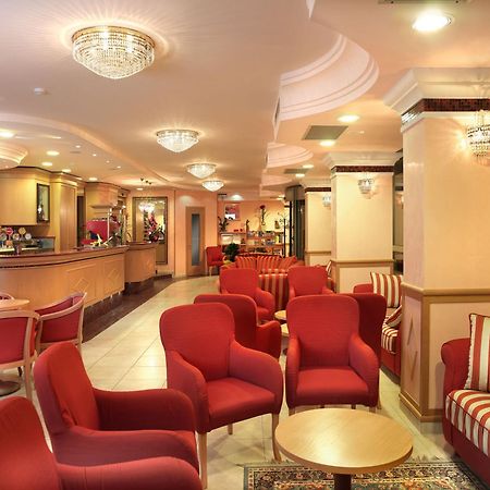 Hotel Mondial Bellaria – Igea Marina Kültér fotó