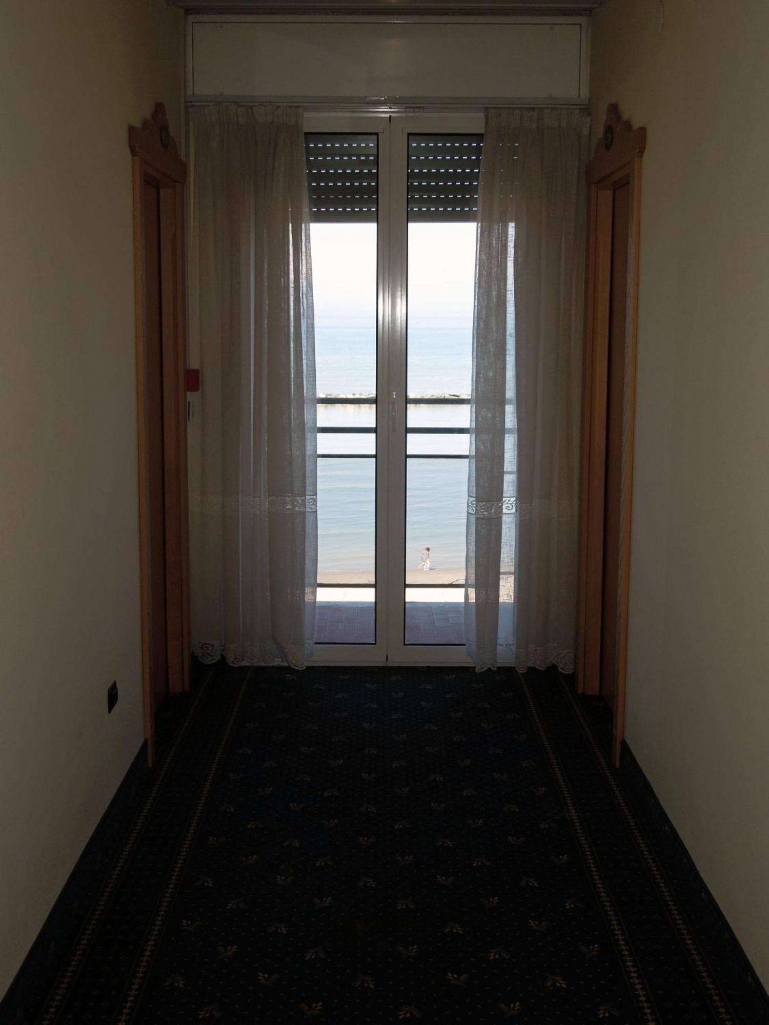 Hotel Mondial Bellaria – Igea Marina Kültér fotó
