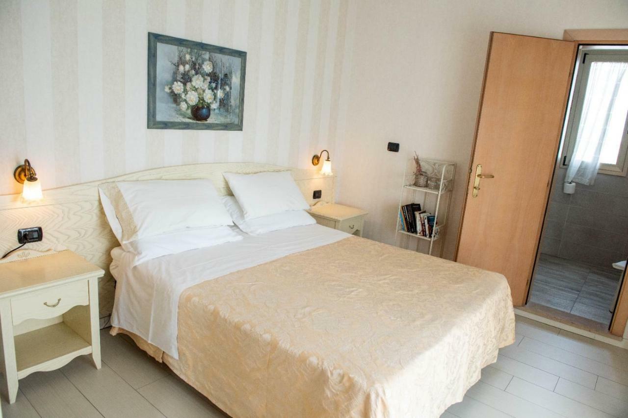 Hotel Mondial Bellaria – Igea Marina Kültér fotó